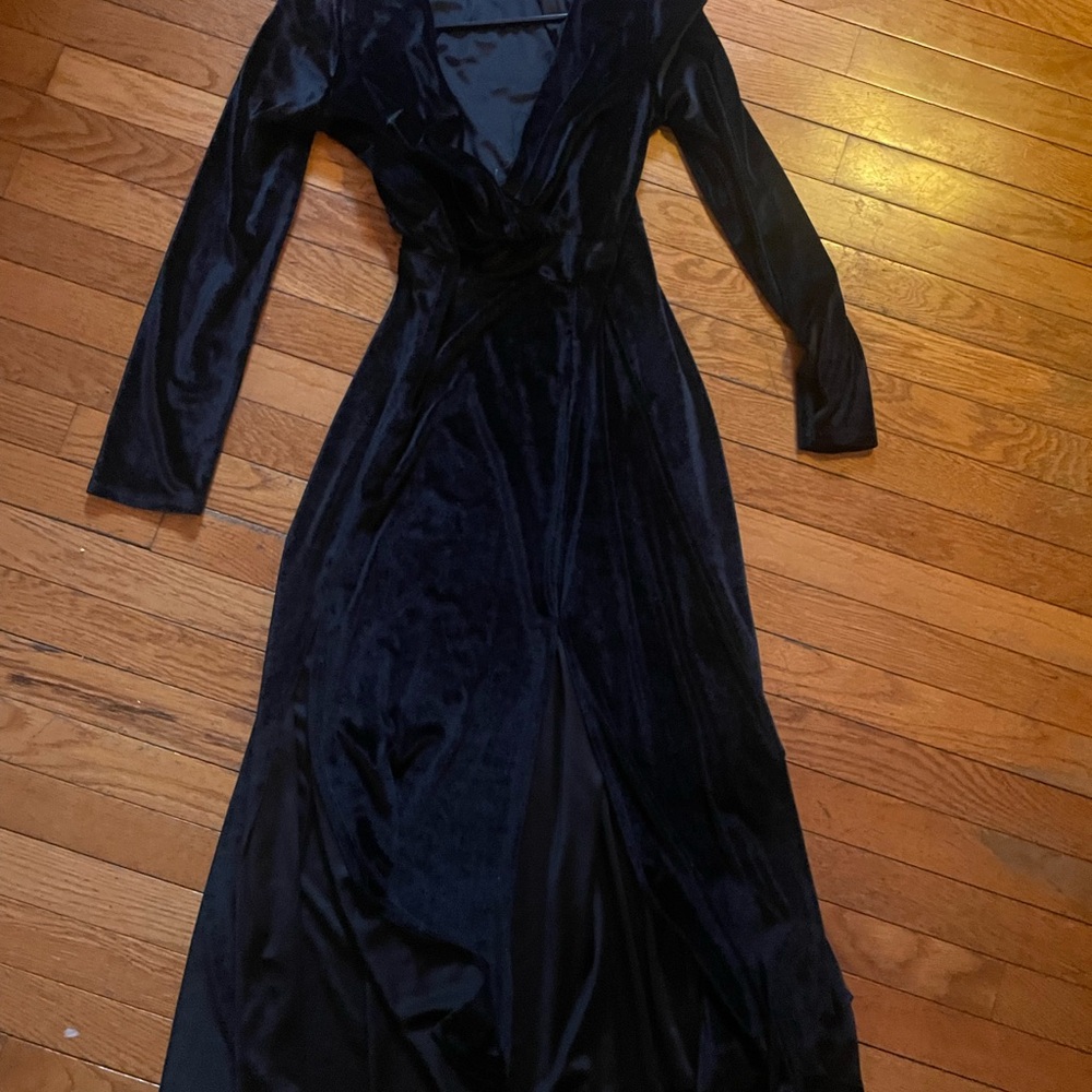 Elegant Double Leg Slit Black Velvet Dress